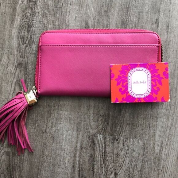 Stella & Dot Wallet - Picture 2 of 3